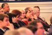 В зале собралось около 400 человек, среди них были губернатор Иркутской области Сергей Ерощенко, представители областного правительства, депутаты Заксобрания региона, работники администрации города, депутаты Думы, представители местной общественности.