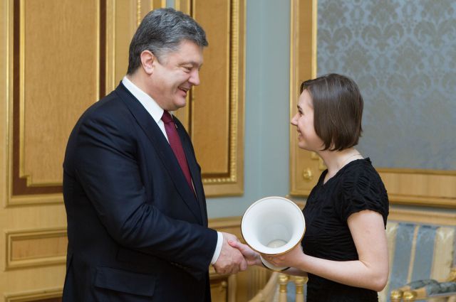 Порошенко удостоил чемпионку мира по шахматам Марию Музычук ордена «За заслуги»
