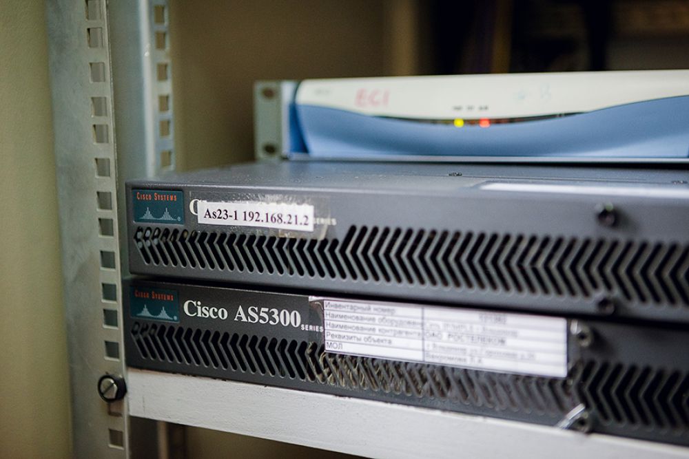 Оборудование Cisco AS5300 для доступа в Интернет по устаревшей технологии Dial-up— сервиса, позволяющего компьютеру, используя модем и телефонную сеть общего пользования, подключаться в сеть Интернет.