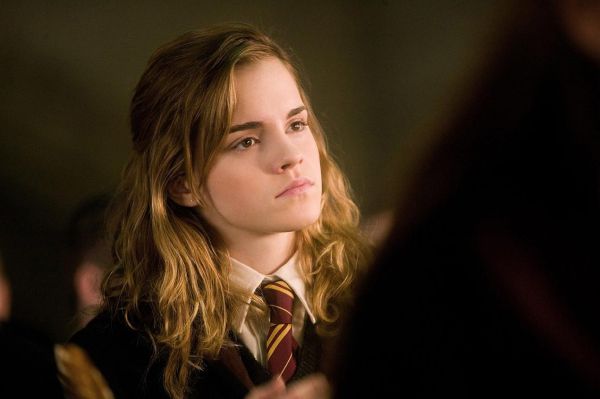 «Гарри Поттер и Орден Феникса»(2007), пятый фильм поттерианы, принес Эмме Уотсон награду National Movie Award в номинации «Лучшая женская роль».