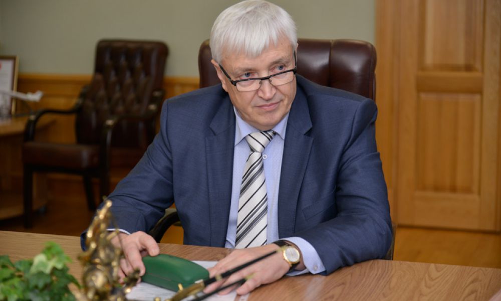 Анатолий Куров, директор компании Твой Дом заработал в 2014 году 299 миллионов рублей.