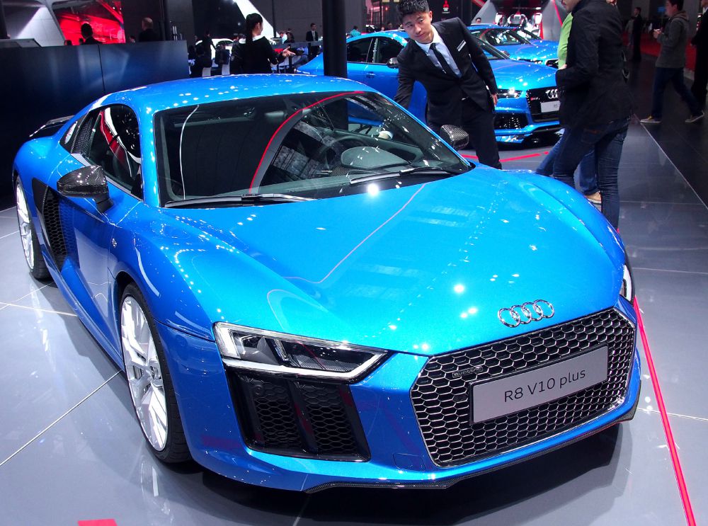 Audi R8 V10 plus