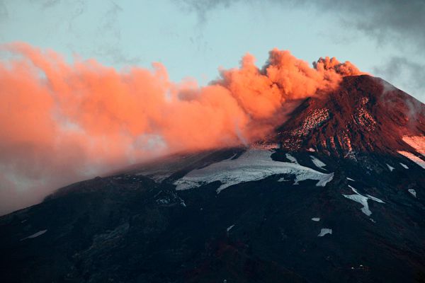 В период с 1961 по 2003 год площадь ледника, покрывающего вулкан Вильяррика, уменьшилась на 25 процентов, в среднем 0,4 квадратных километра в год.