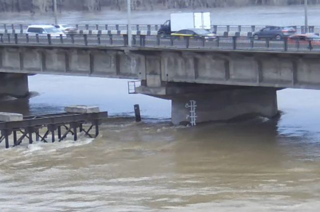 Река Томь в Новокузнецке.