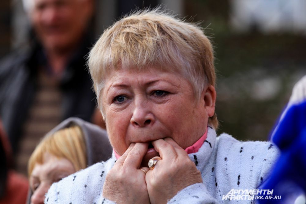 Порой градус веселья так зашкаливал, что даже серьезные дамы вели себя как школьницы.