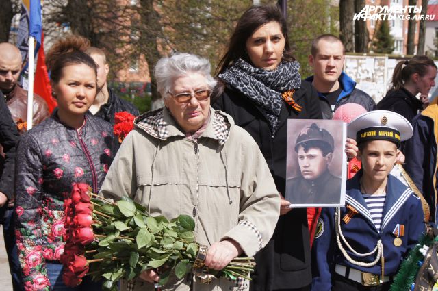 Валентина Долженкова пролетела 7,5 тысяч километров, чтобы поклониться погибшему брату.