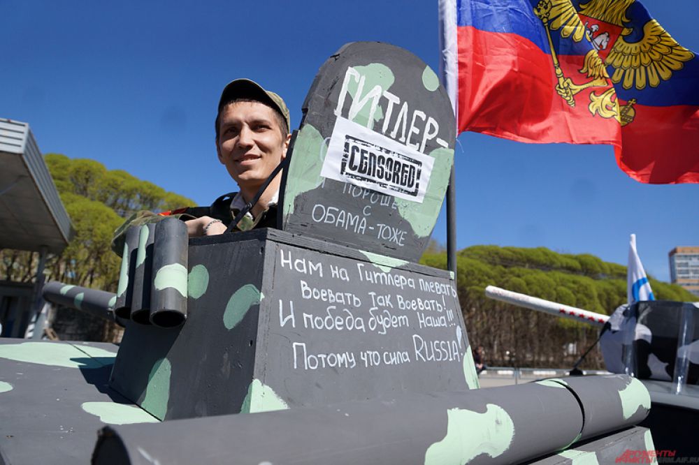 Кроме того, все участники получили дипломы и сертификаты, победителям организаторы конкурса вручили ценные призы и памятные подарки.