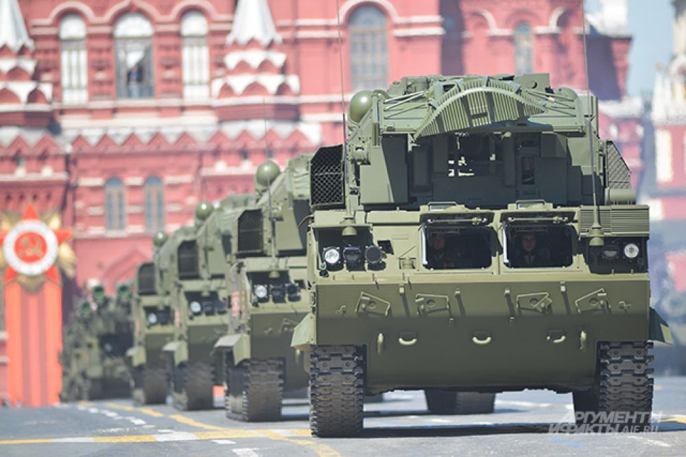 Всепогодный тактический зенитный ракетный комплекс «ТОР-М2У».