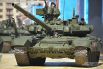 Основные боевые танки Т-90А.