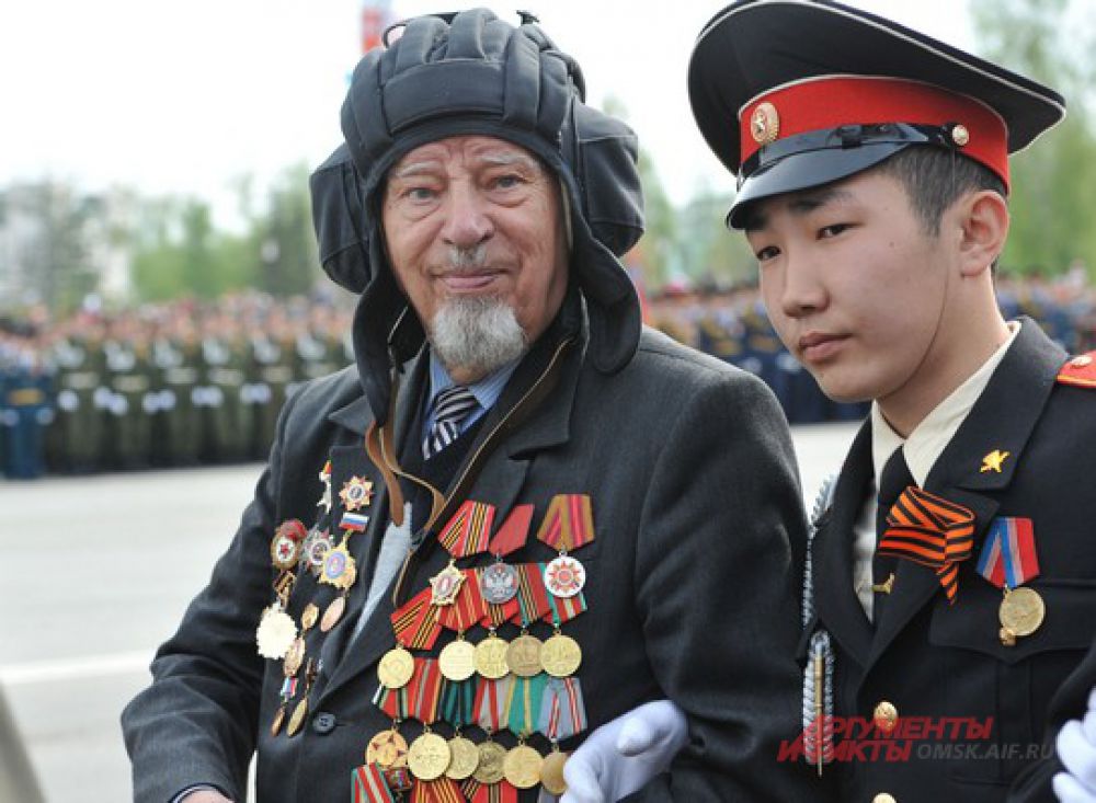 Парад победы в Омске.