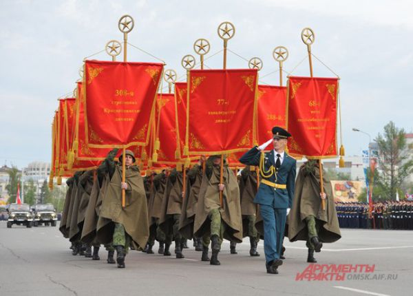 Парад победы в Омске.