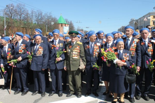 Парад победы в Нижнем Новгороде.