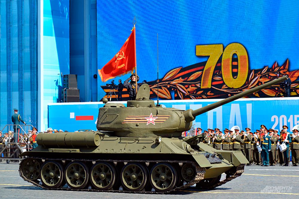Средний танк Т-34-85 периода Великой Отечественной войны.