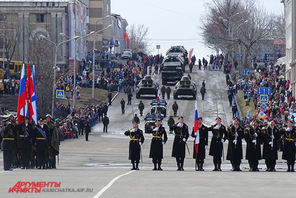 Торжественный парад Войск и Сил на Северо-Востоке России.