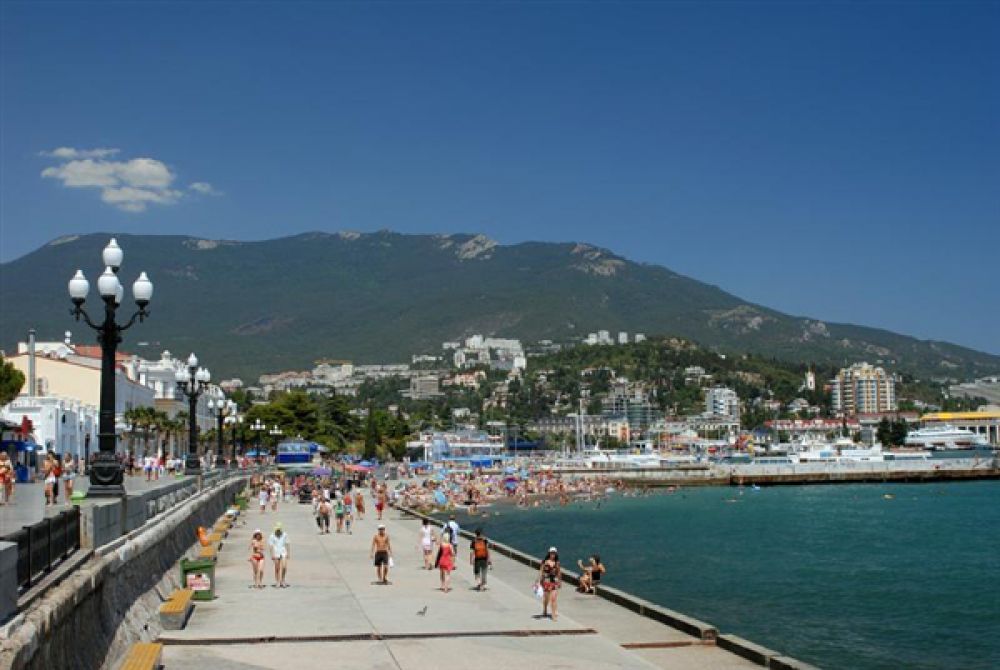 Ялта. Город-курорт в южной части Крыма.