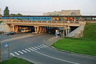 метро левобережная