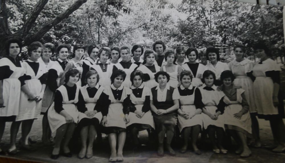 Выпускной класс 18-й симферопольской школы. 1963 г.