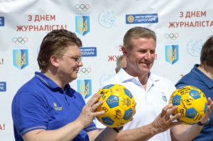 Президент НОК Украина Сергей Бубка и министр молодежи и спорта Игорь Жданов