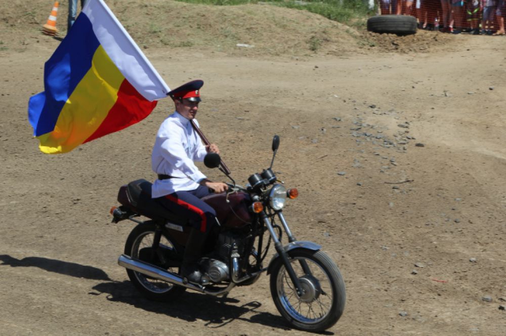 Энтузиасты представили мотоциклетную технику советских времён.