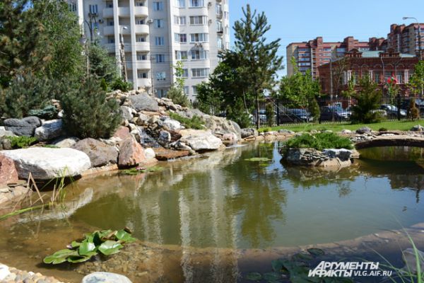 Реконструкция в парке им. Саши Филиппова была завершена к 1 июня 2015 года. Здесь появился искусственный пруд и площадка для детей с инвалидностью.