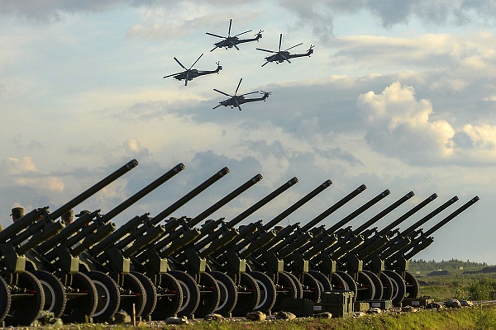 Военная техника во время демонстрационной программы Международного военно-технического форума «Армия-2015» в подмосковной Кубинке.