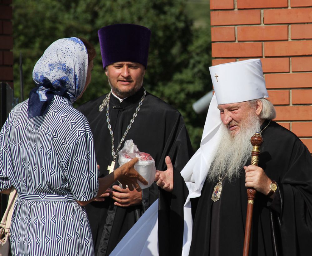 Одним из первых на праздник прибыл митрополит Феофан