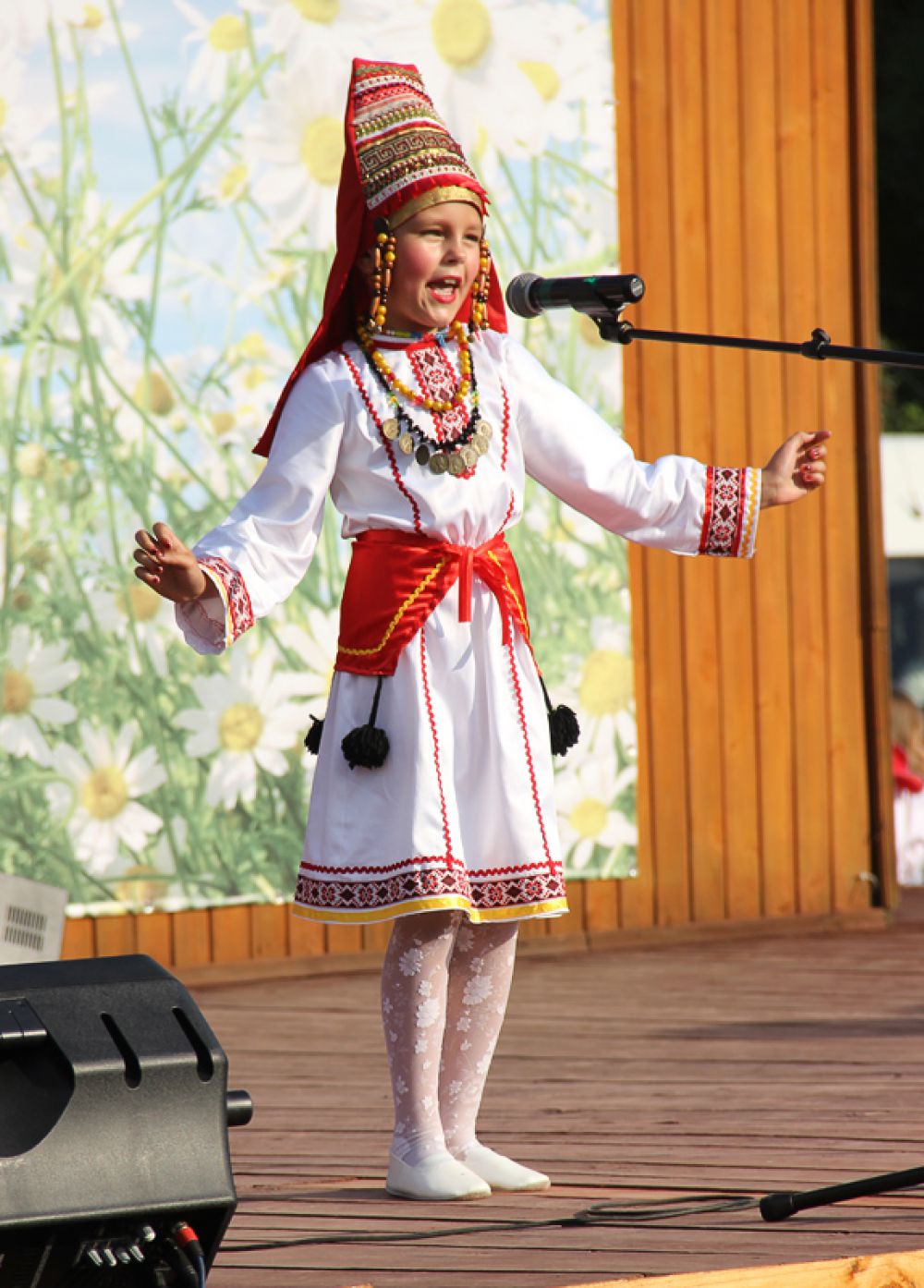 Юная исполнительница