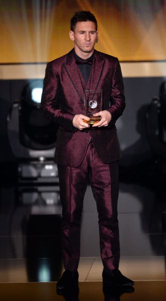 Лионель Месси во время церемонии вручения «Золотого мяча» по итогам 2014 года.