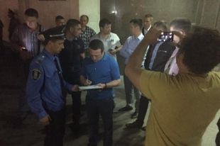 Корбан пишет заявление
