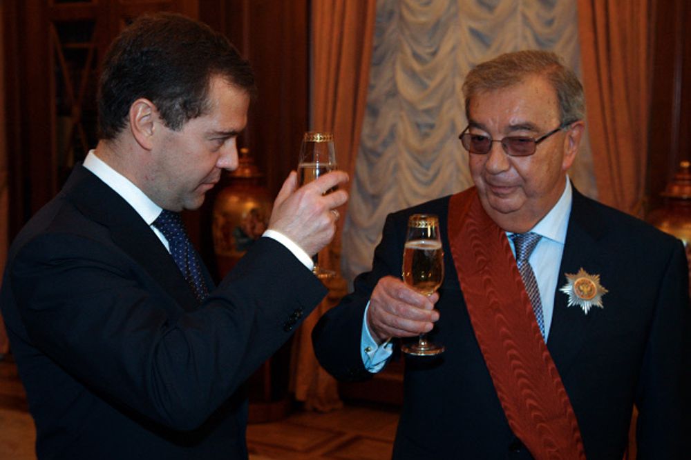23 ноября 2012 года избран Председателем Совета директоров ОАО «РТИ» (решения в области комплексных систем связи и безопасности).