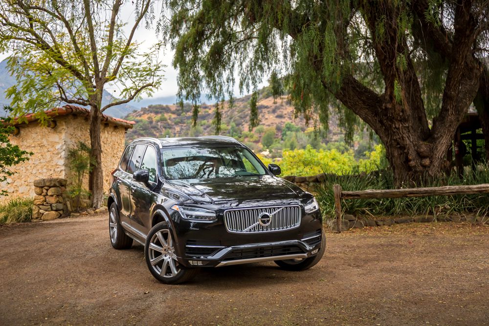 Volvo XC90.