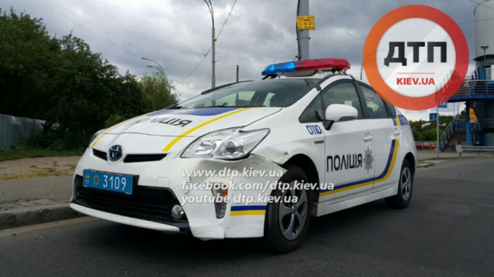 Наша полиция нас бережет: ДТП с участием украинских полицийских