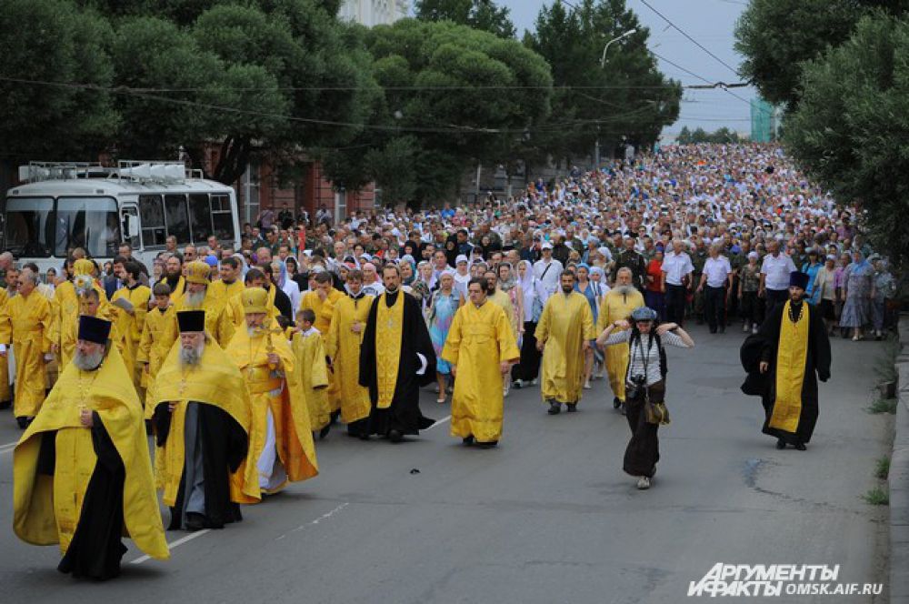Крестный ход в честь Дня Крещения Руси в Омске.