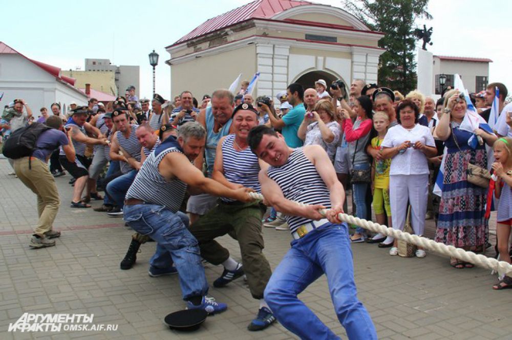 День Военно-морского флота в Омске.