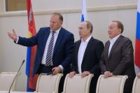 Врио губернатора Николай Цуканов и президент Международного союза КВН Александр Масляков показали Владимиру Путину «Янтарь-Холл».
