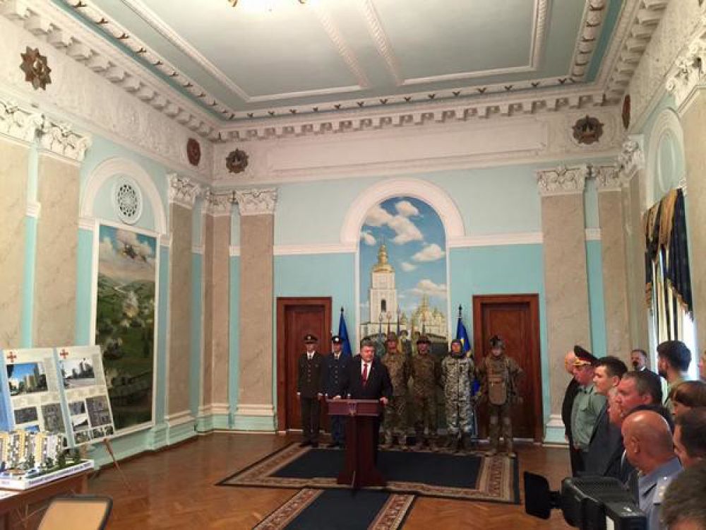 Мощные и грозные – как выглядят украинские военные в новой форме