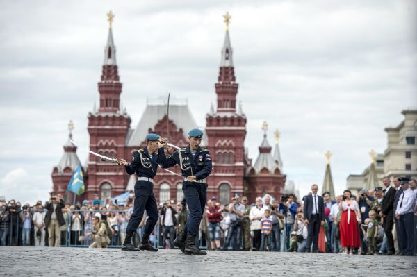 Празднование 85-летия Воздушно-десантных войск на Красной площади.