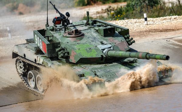 На собственных танках выступят только представители Китая. Как и в прошлом году, они привезли на состязания машины «Тип 96А», хотя российские военные ожидали увидеть более современный «Тип 98».