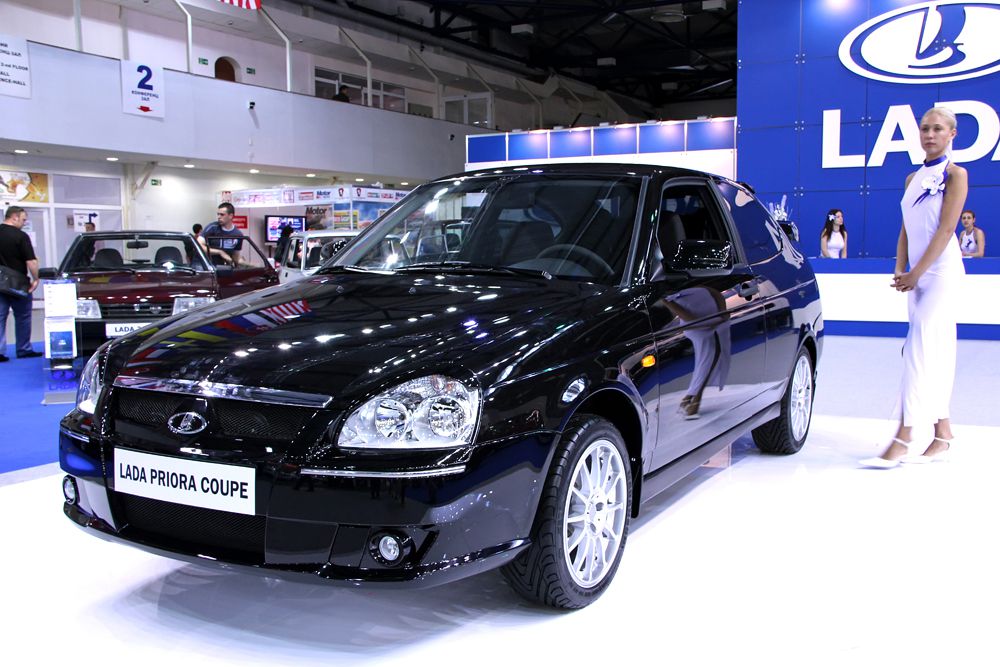 Лидером на рынке автомобилей с пробегом остается LADA, на долю которой в целевом сегменте приходится более 23% продаж. Самой популярной моделью в сегменте стала LADA 2170 – седан семейства «Приора».