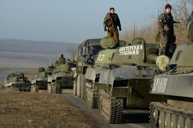 Отвод танковой колонны от посёлка Обильное, который состоялся в рамках выполнения Минских соглашений.