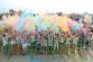 Фестиваль красок, проходивший на набережной города Спутник, собрал около полутора тысяч гостей.