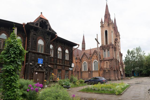 Здания, принадлежавшие католической общине Красноярска.
