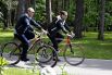 11 июня 2011 года. Владимир Путин на велосипеде.