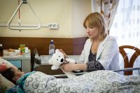 Главный врач Первого московского хосписа Диана Невзорова каждый день соприкасается с хрупкими жизнями своих подопечных.