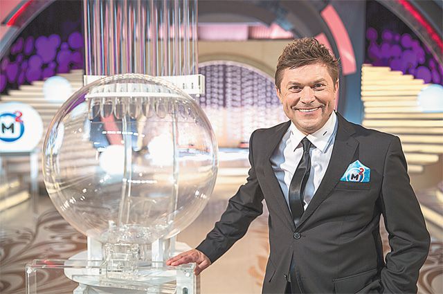 ести новое субботнее телешоу «Жилищная лотерея плюс» будет известный телеведущий, актёр и юморист Сергей Белоголовцев.