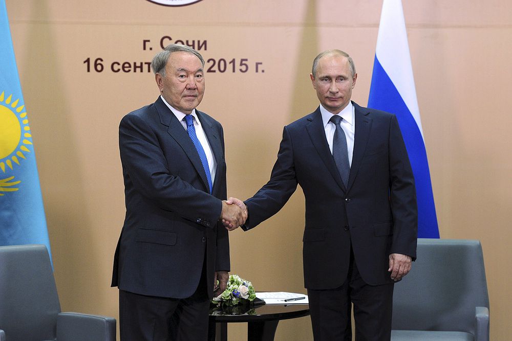 Президент России Владимир Путин и президент Казахстана Нурсултан Назарбаев принимают участие в заседании XII Форума межрегионального сотрудничества России и Казахстана.