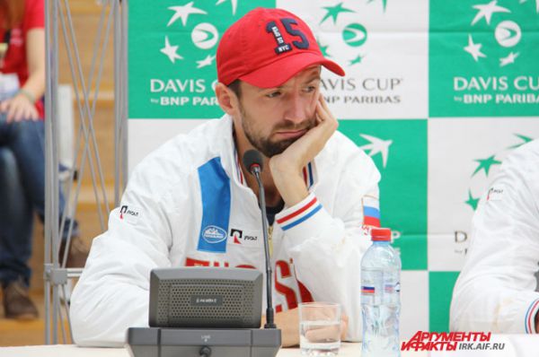 Константин Кравчук выступит в парной игре в субботу.