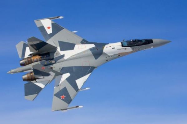 Су-35 — российский многоцелевой сверхманёвренный истребитель поколения 4++ с двигателями с управляемым вектором тяги. Новейший самолет, поставляемый сейчас для ВВС. В ближайшие годы Су-35 станет основным экспортируемым боевым самолетом России.