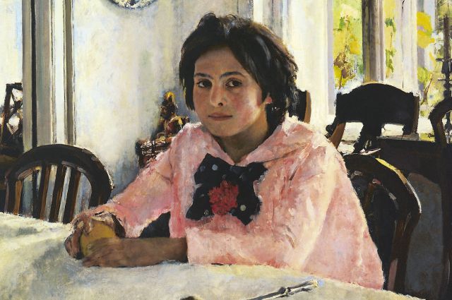 Фрагмент картины «Девочка с персиками» художника Валентина Серова.