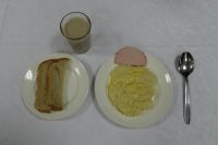 Вариант школьного завтрака за 44 рубля.